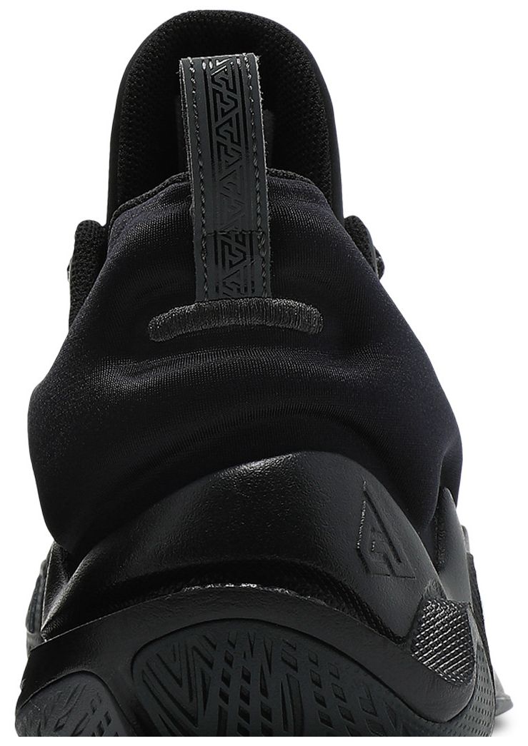 Nike Giannis Immortality Black Iron Grey
