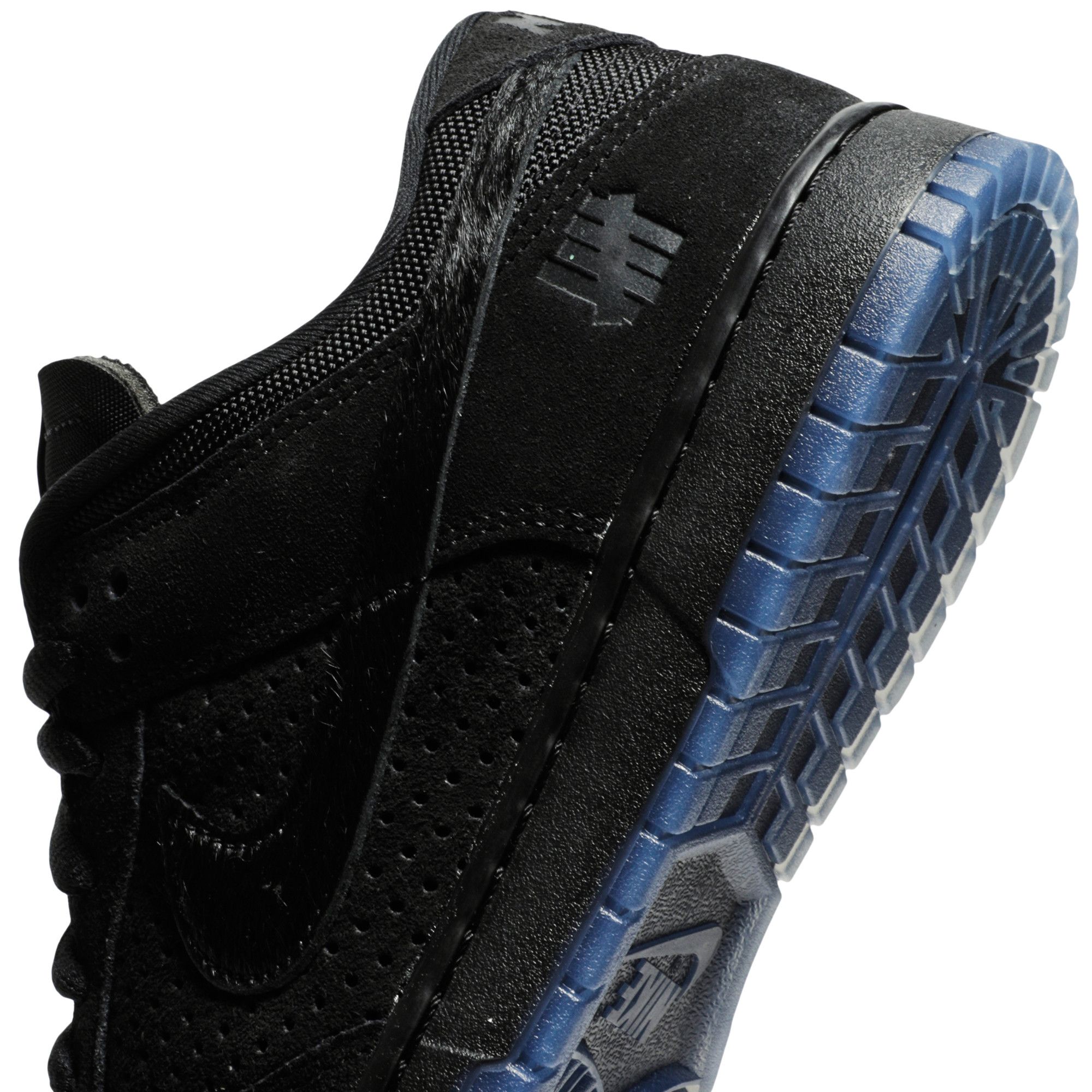 Buy Undefeated x Dunk Low Dunk vs AF1 DO9329 001 GOAT