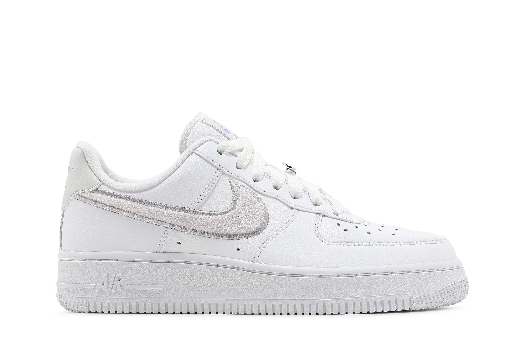 Nike air force shop 1 chenille swoosh white