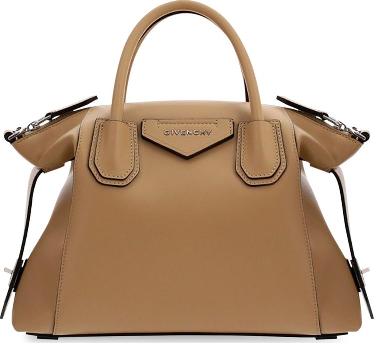 The new Givenchy Antigona Soft handbag is an instant classic