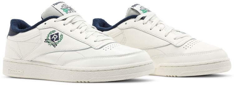 Reebok Club C 85 OG Crest   Chalk Vector Navy