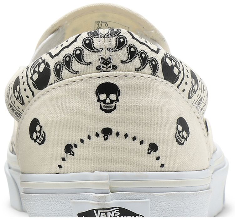 Vans Classic Slip On Bandana   Classic White