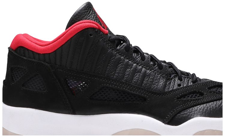 Air Jordan 11 Retro Low IE Bred 2021
