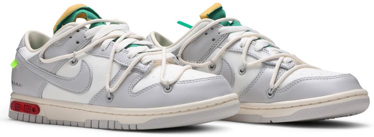 Off White x Nike Dunk Low Lot 25 of 50