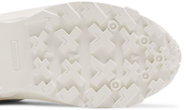 Burberry Wmns Arthur Silver GOAT Exclusive