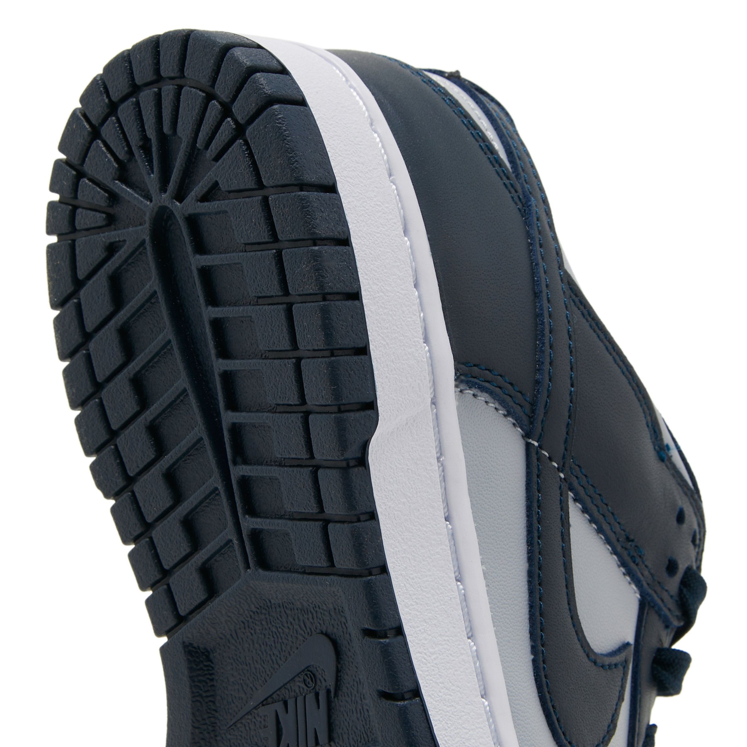 dunk low georgetown restock