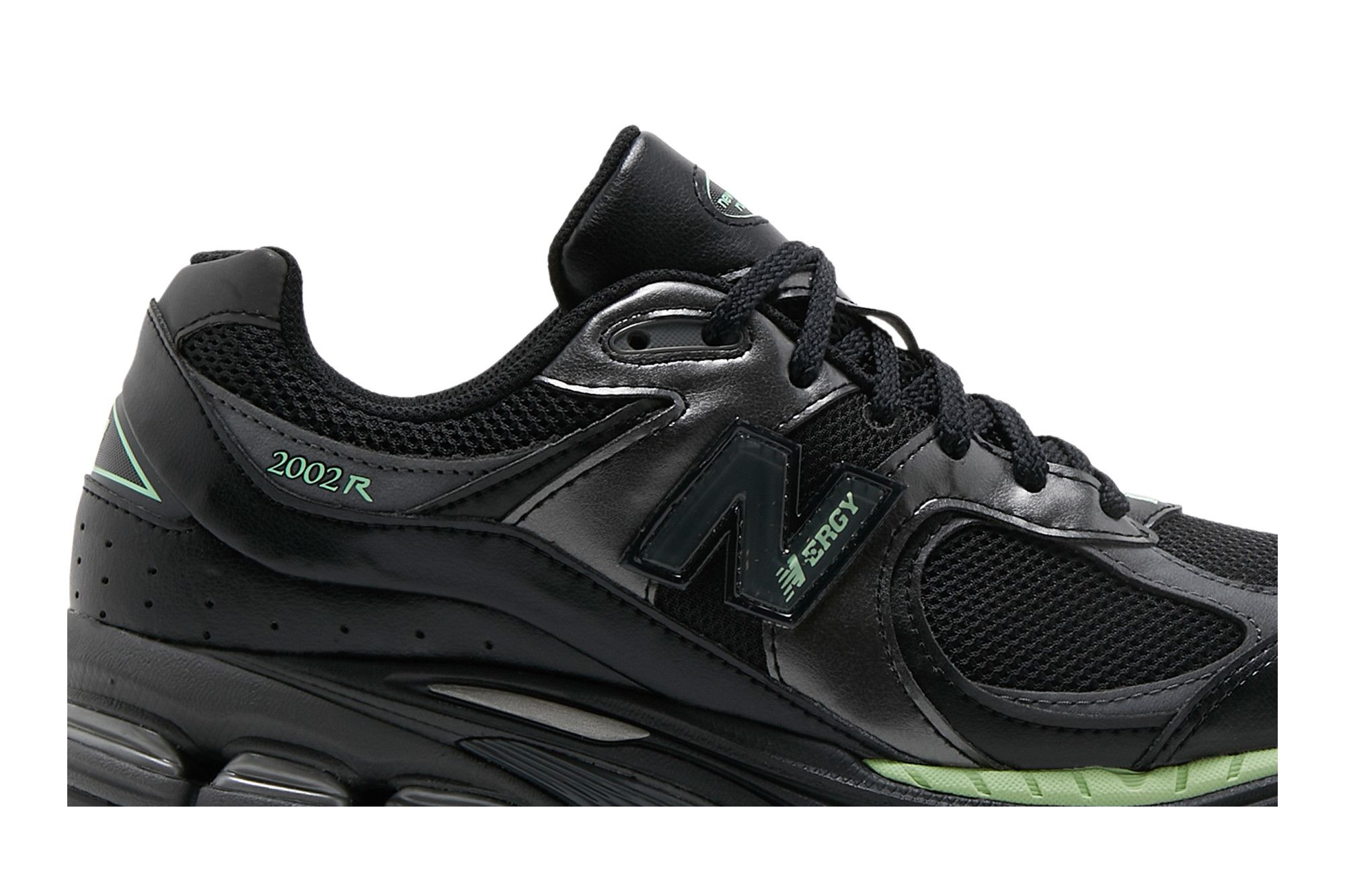 Buy 2002R 'Black Powder Green' - M2002RLD | GOAT
