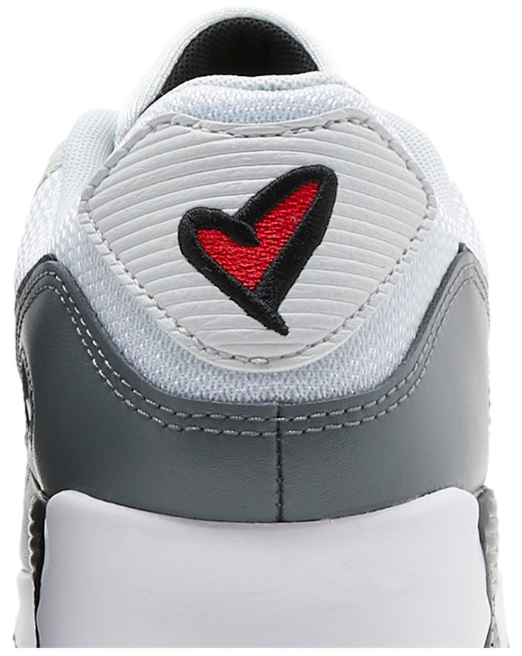 Nike Air Max 90 Peace Love Basketball