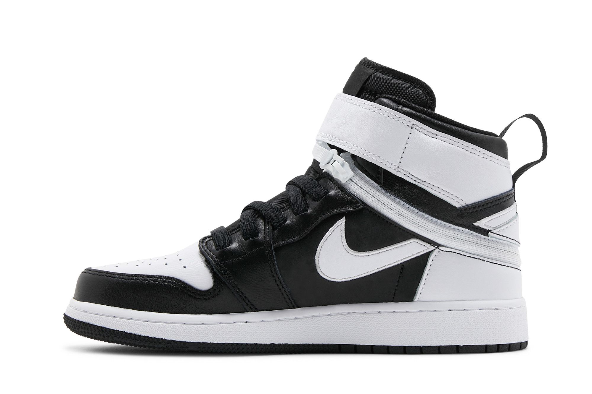 シューズ(男性用) NIKE AIR JORDAN 1 HI FLYEASE BLACK WHITE Buy Air Jordan 1 High FlyEase GS 'Black White' - DC7986 011 | GOAT