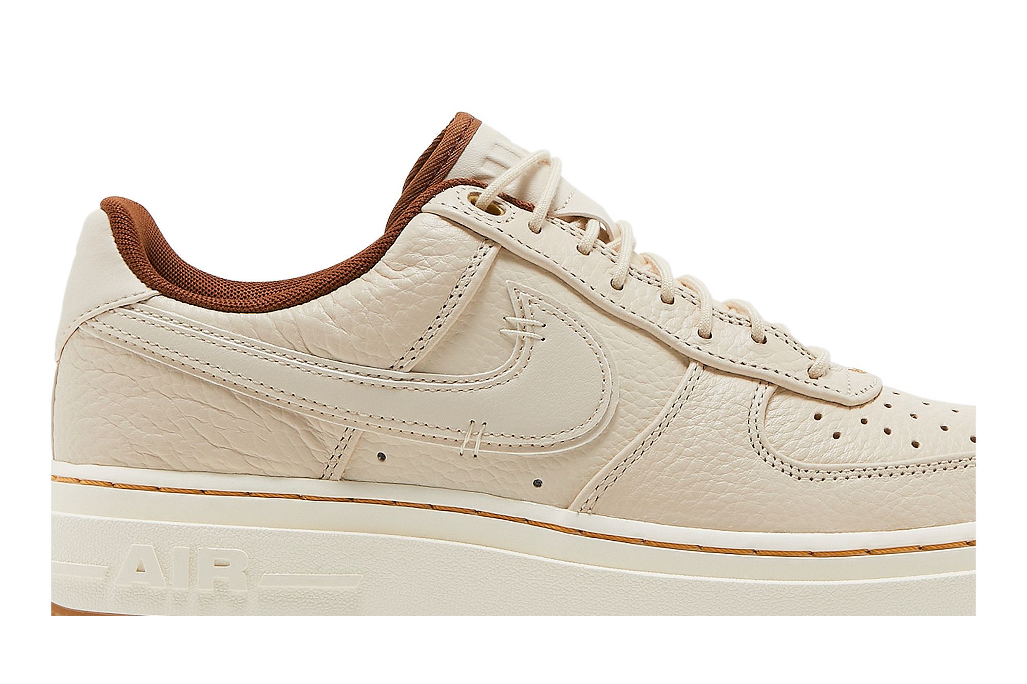 【希少】Air Force 1 Luxe 'Pecan' Air Force 1 Luxe Pecan White On Feet Sneaker Review