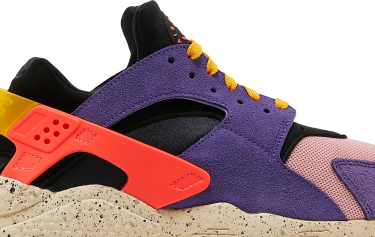 size x Air Huarache ACG