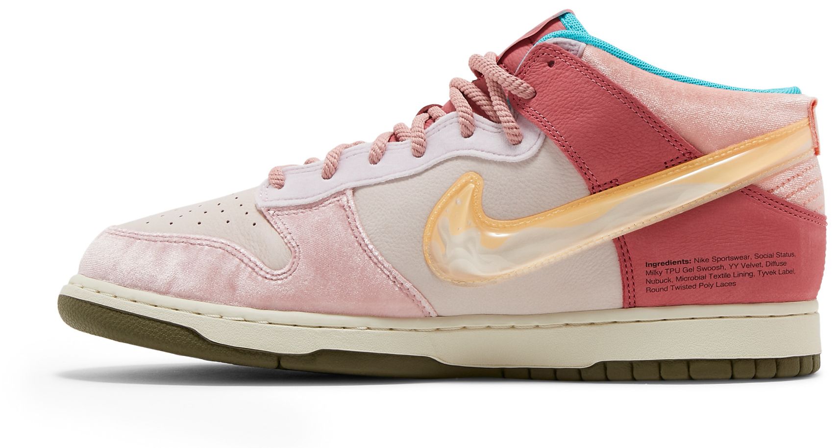social status dunk mid strawberry milk