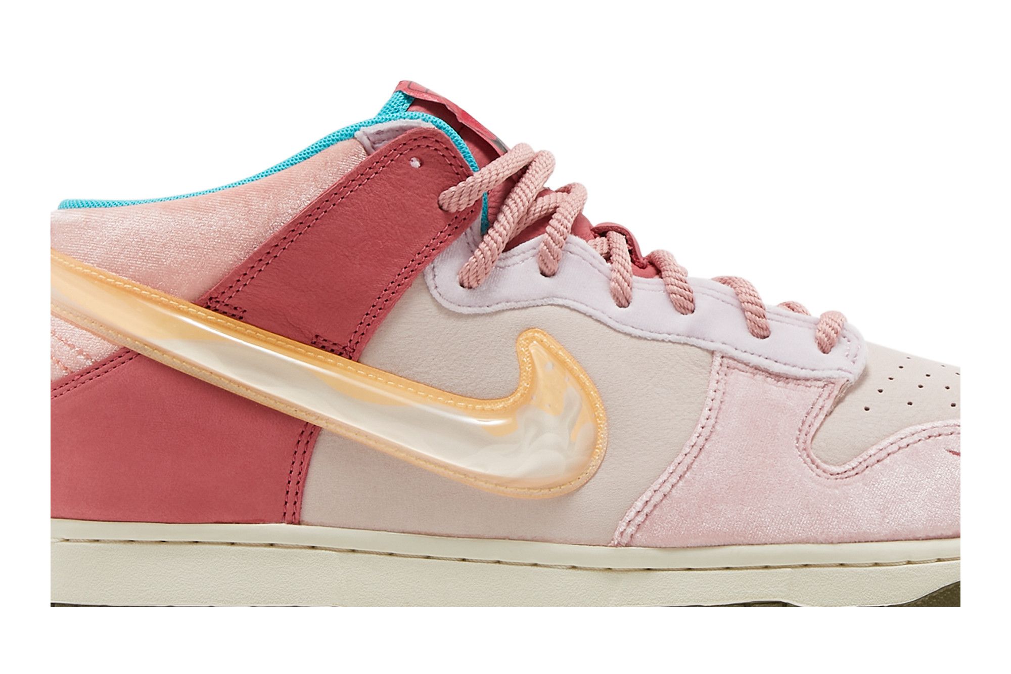 Nike x Social Status Dunk Mid 