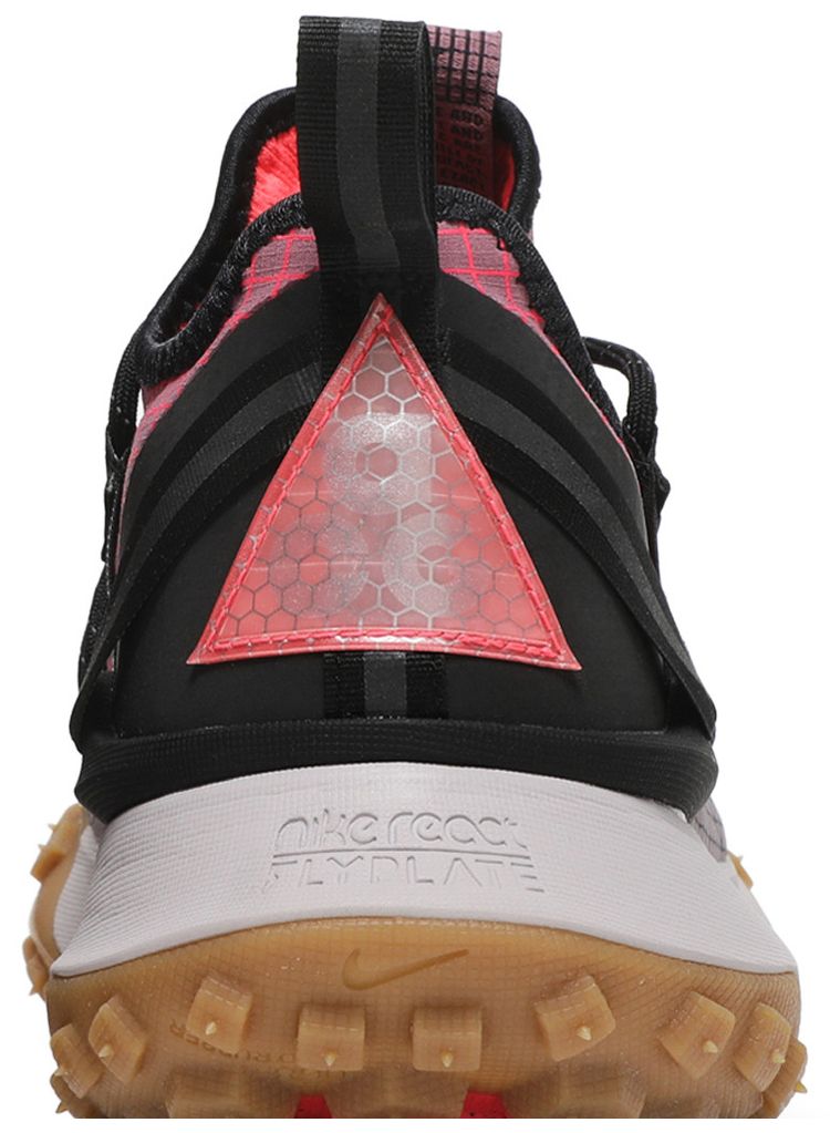 Nike ACG Mountain Fly Low Flash Crimson