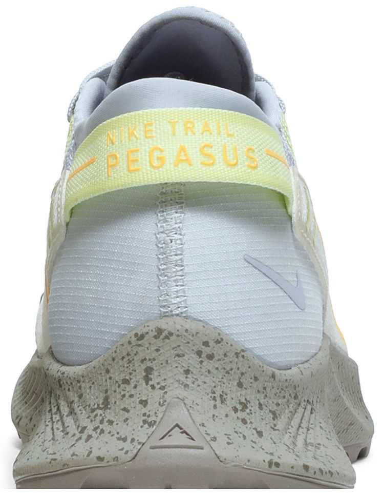 Wmns Pegasus Trail 2 Limelight Laser Orange