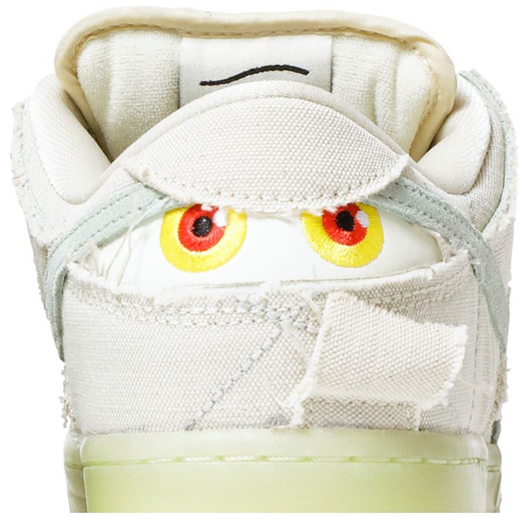 Nike Dunk Low SB Mummy