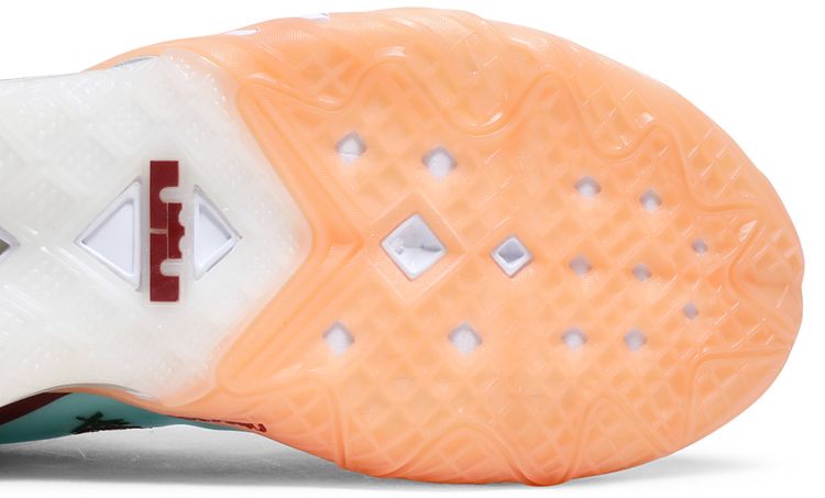 Nike Mimi Plange x LeBron 18 Low Daughters