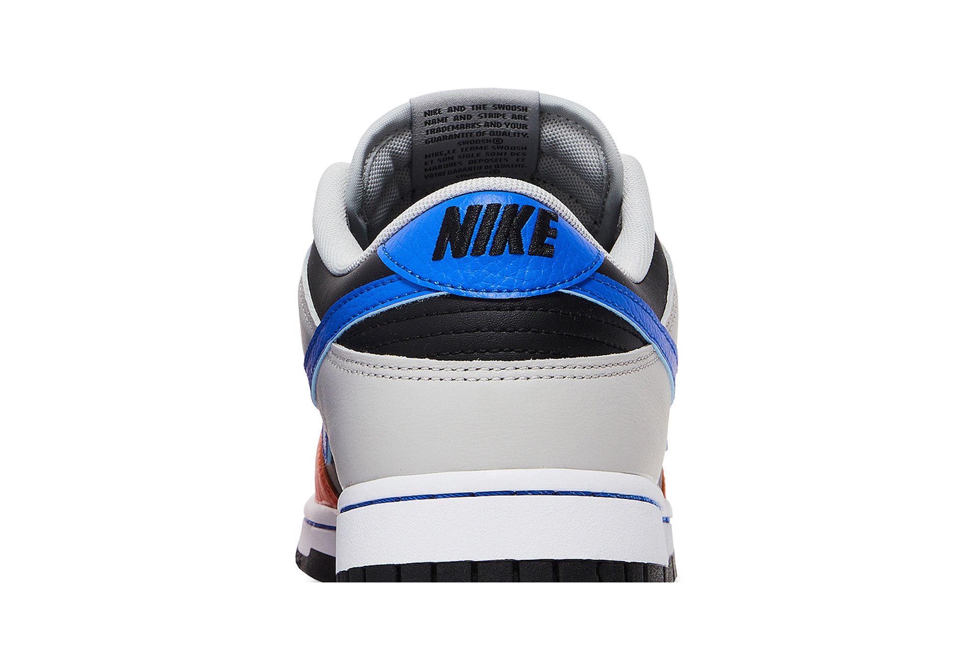 NBA×Nike Dunk Low EMB 75th Anniversary New York Knicks Nike Dunk Low EMB NBA 75th ANNIVERSARY​ KNICKS / DETAIL