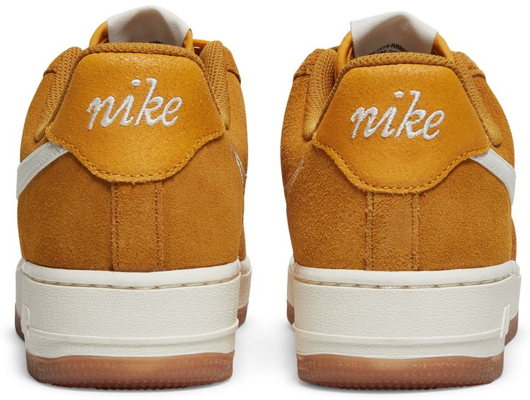 Nike Wmns Air Force 1 07 SE First Use   University Gold Gum