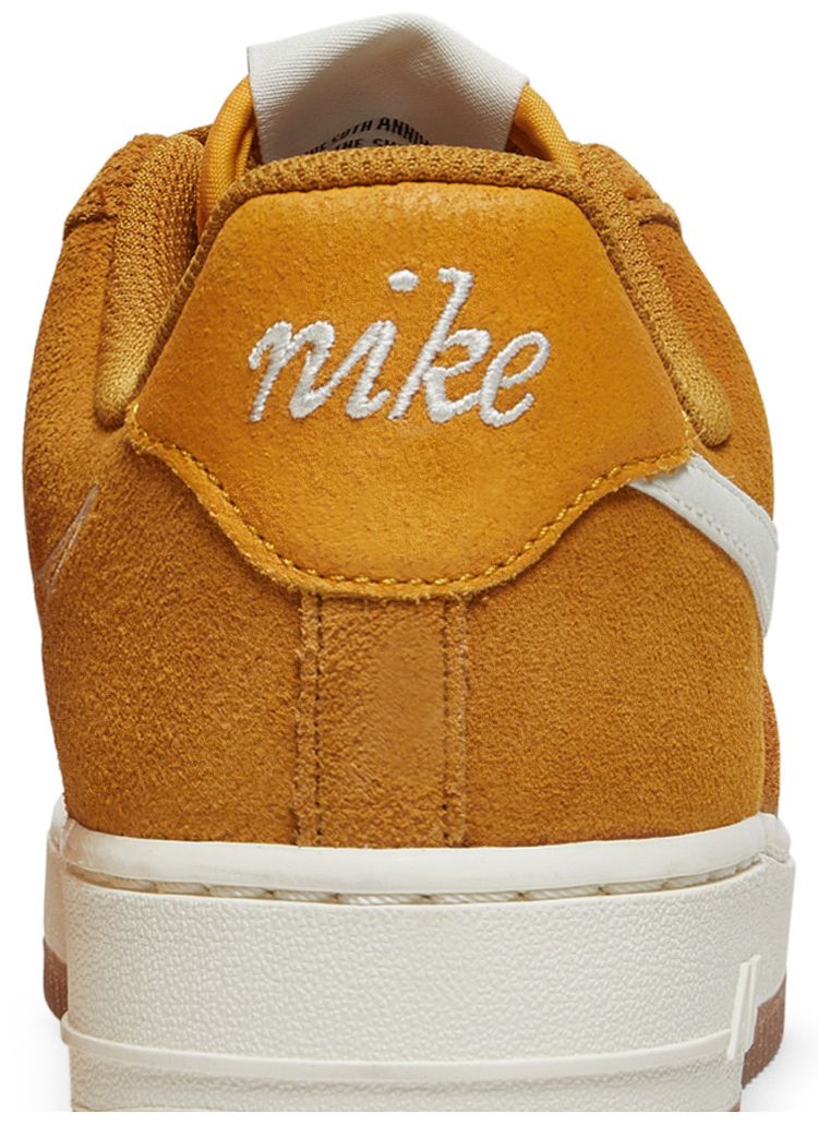 Nike Wmns Air Force 1 07 SE First Use   University Gold Gum