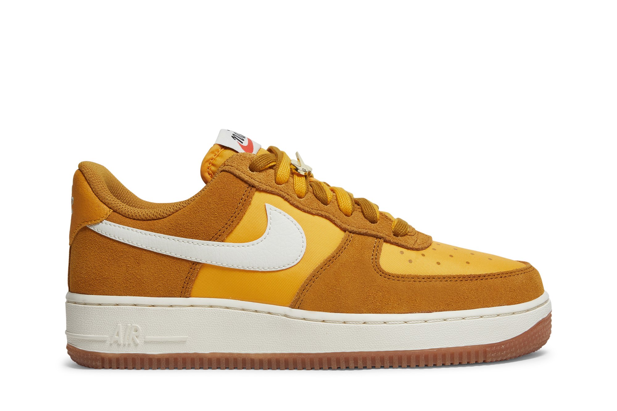 Wmns Air Force 1 '07 SE 'First Use - University Gold Gum'