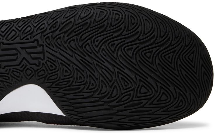 Nike Kyrie Flytrap 4 EP Bred