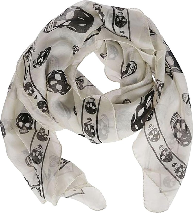 Alexander mcqueen skull scarf hi-res stock photography and images