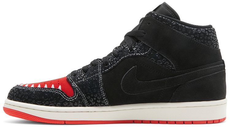 Air Jordan 1 Mid SE SiEMPRE Familia