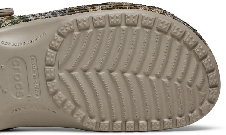 thisisneverthat x Realtree x Crocs Classic Clog Edge Camo Walnut