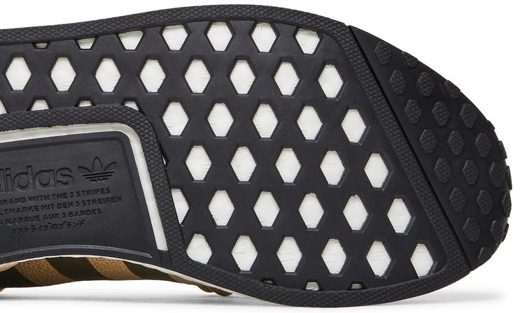 Adidas NMD R1 V2 Beige Tone Focus Olive