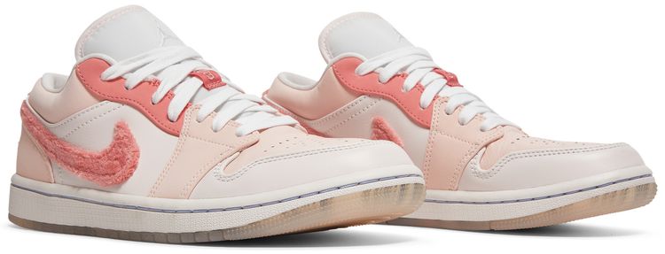 Wmns Air Jordan 1 Low SE Mighty Swooshers