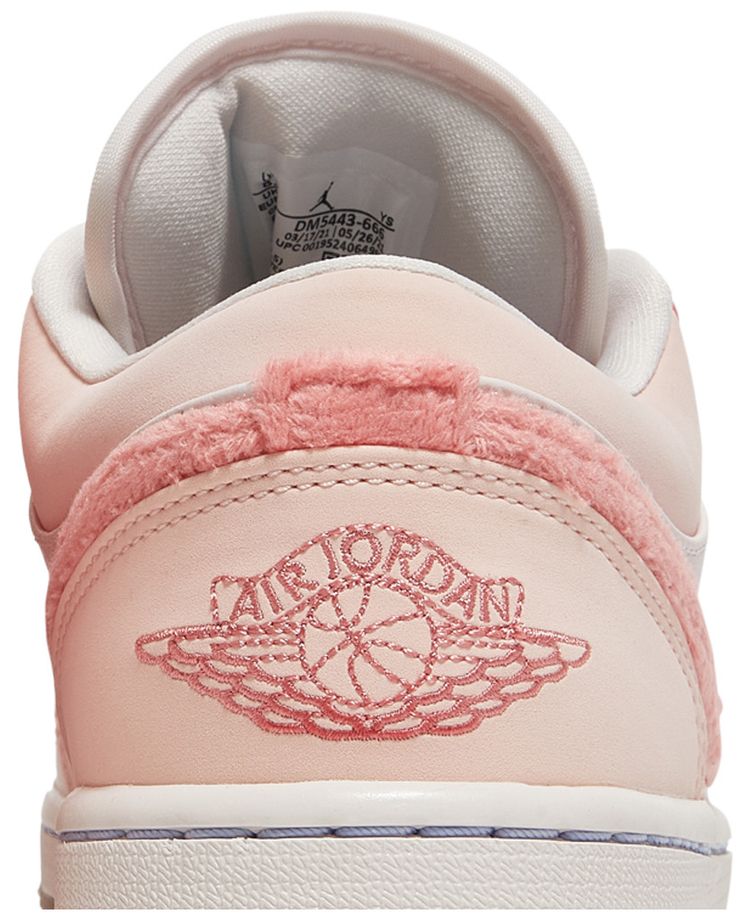 Wmns Air Jordan 1 Low SE Mighty Swooshers