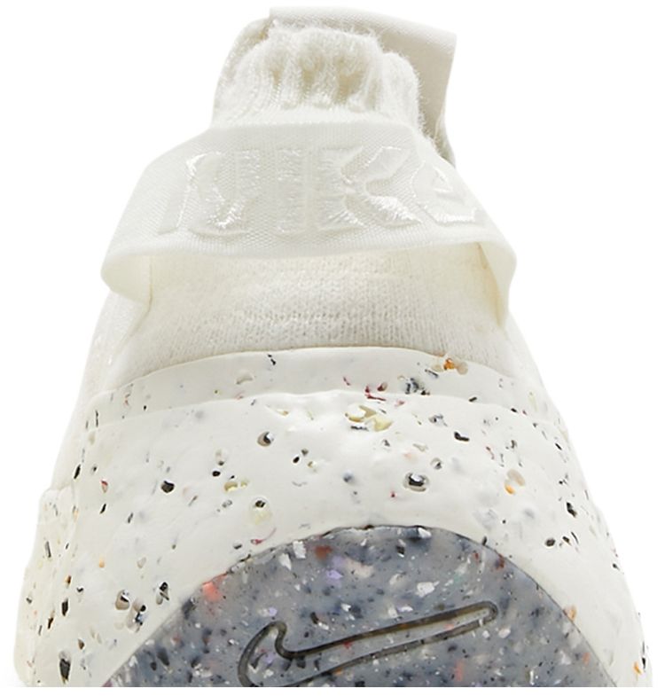 Nike Wmns Space Hippie 04 Sail