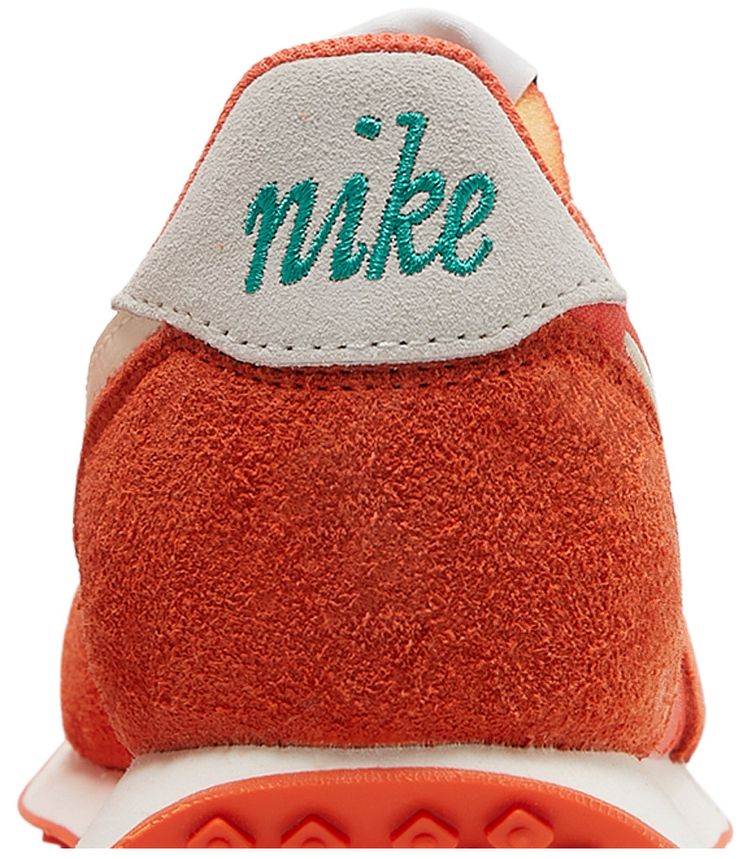 Nike Waffle Trainer 2 First Use   Orange