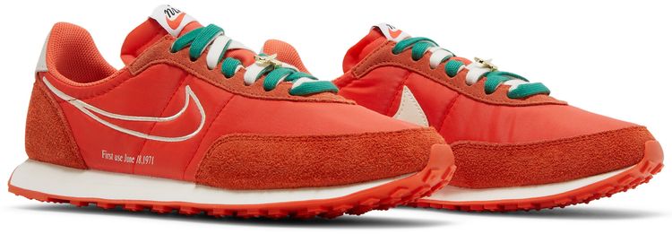 Nike Waffle Trainer 2 First Use   Orange