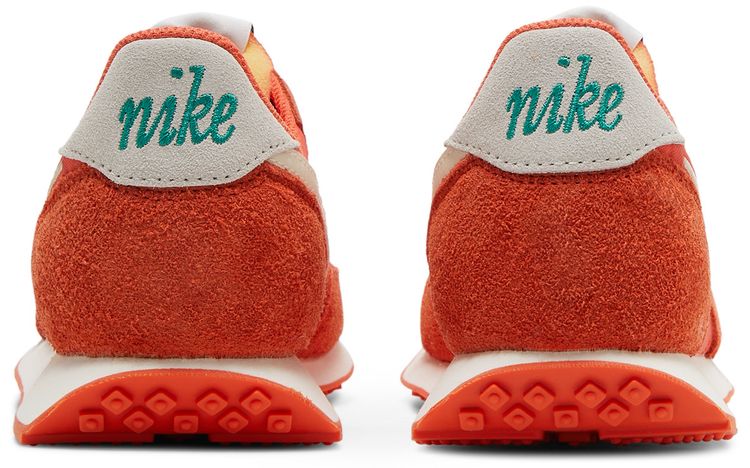 Nike Waffle Trainer 2 First Use   Orange