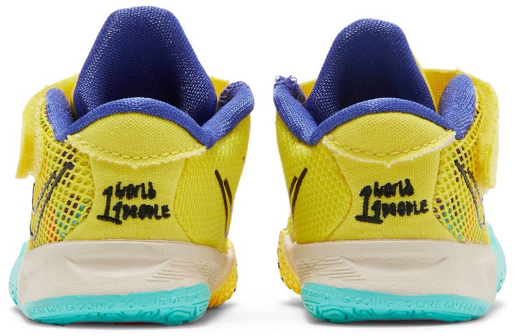 Nike Kyrie 7 TD 1 World 1 People
