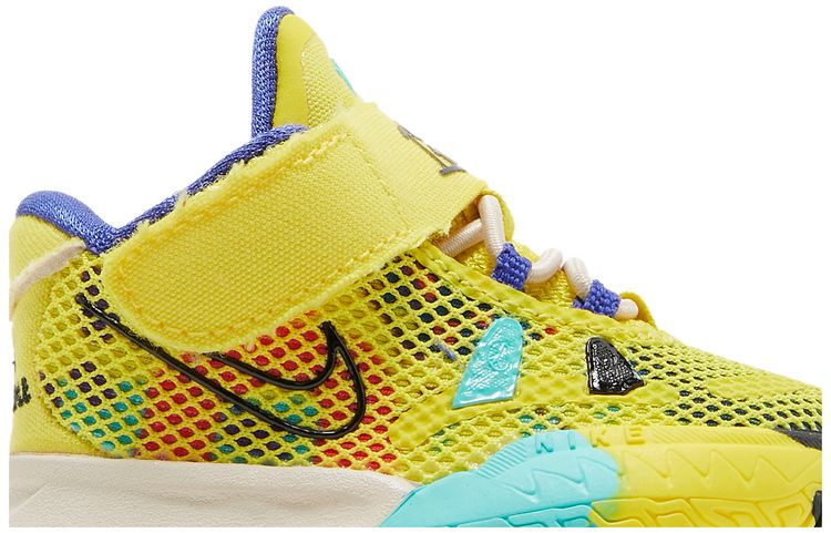 Nike Kyrie 7 TD 1 World 1 People