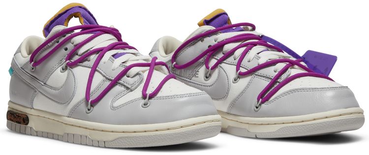 Off White x Nike Dunk Low Lot 28 of 50