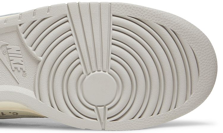 Off White x Nike Dunk Low Lot 24 of 50