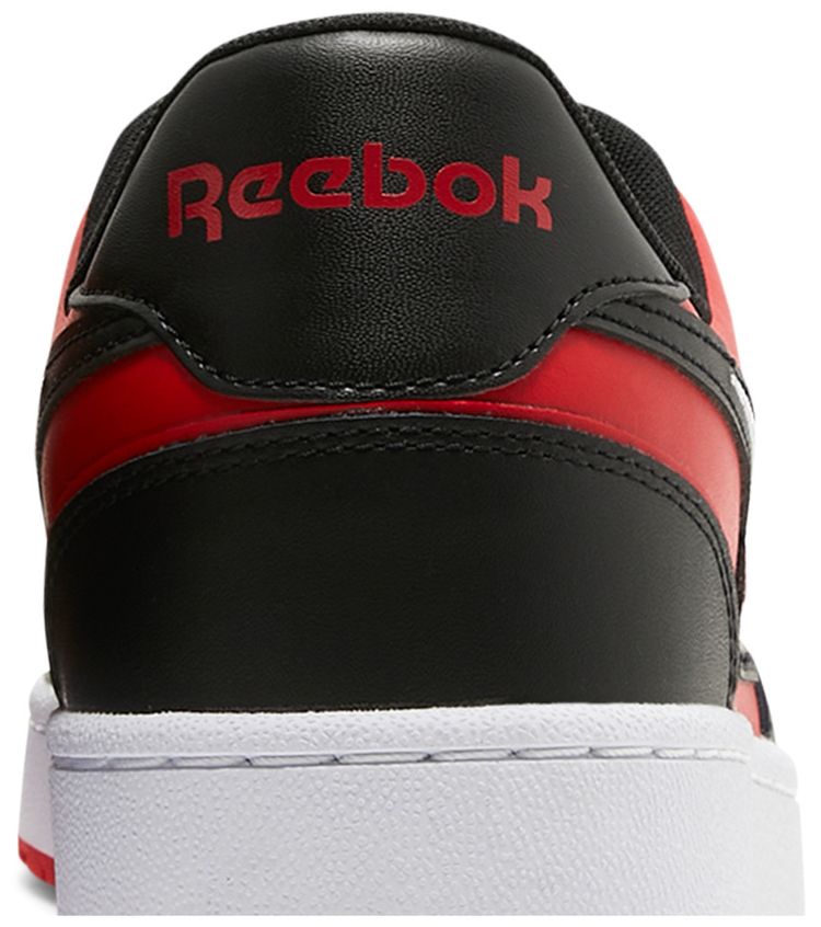 Reebok Resonator Low Black Vector Red
