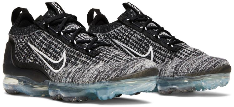 Nike Wmns Air VaporMax 2021 Flyknit Oreo