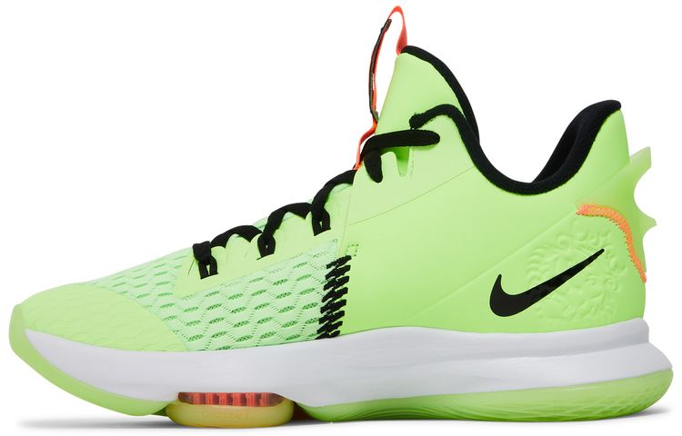 Nike LeBron Witness 5 Grinch