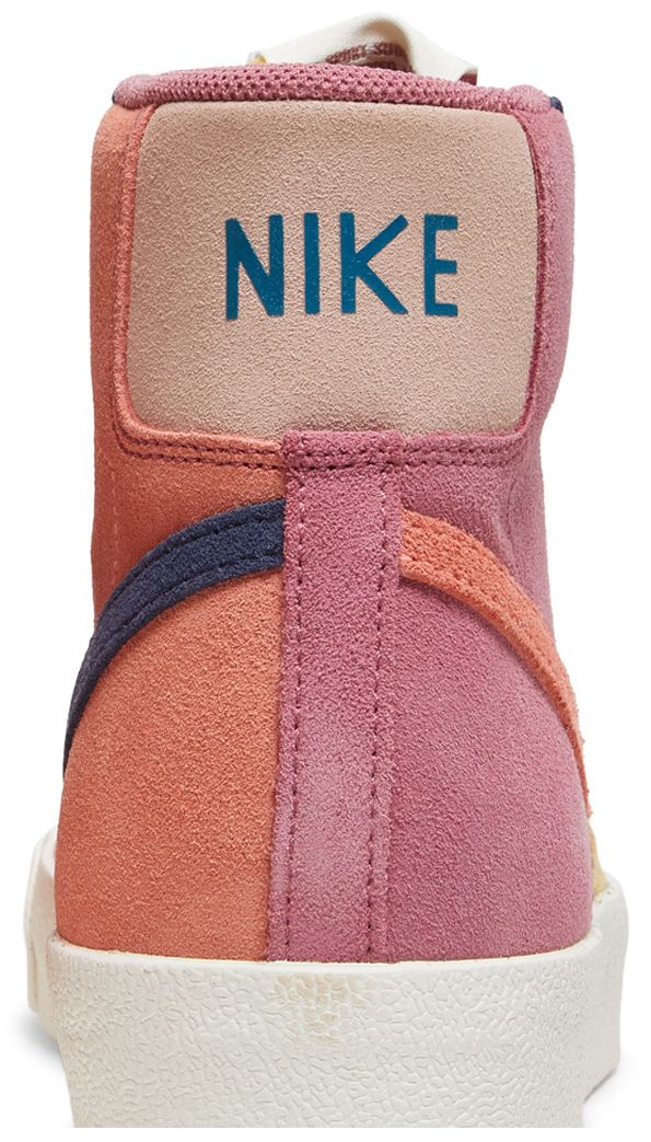 Nike Blazer Mid 77 Desert Berry