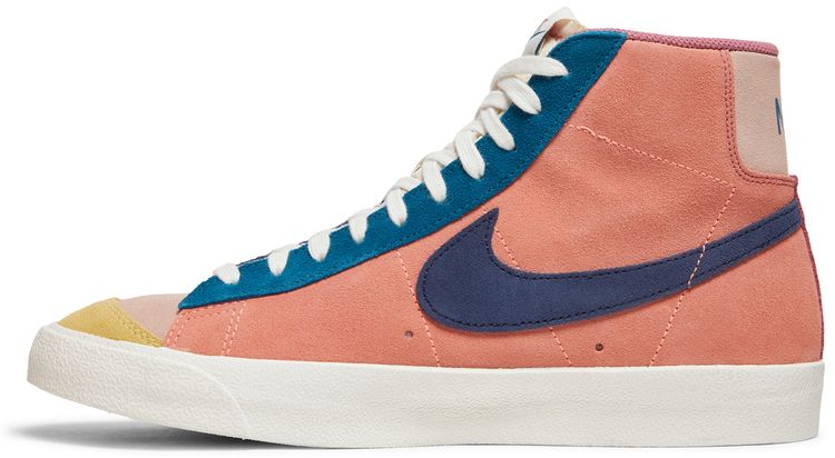 Nike Blazer Mid 77 Desert Berry