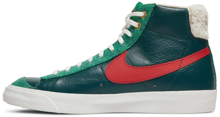 Nike Blazer Mid 77 Vintage Christmas Sweater