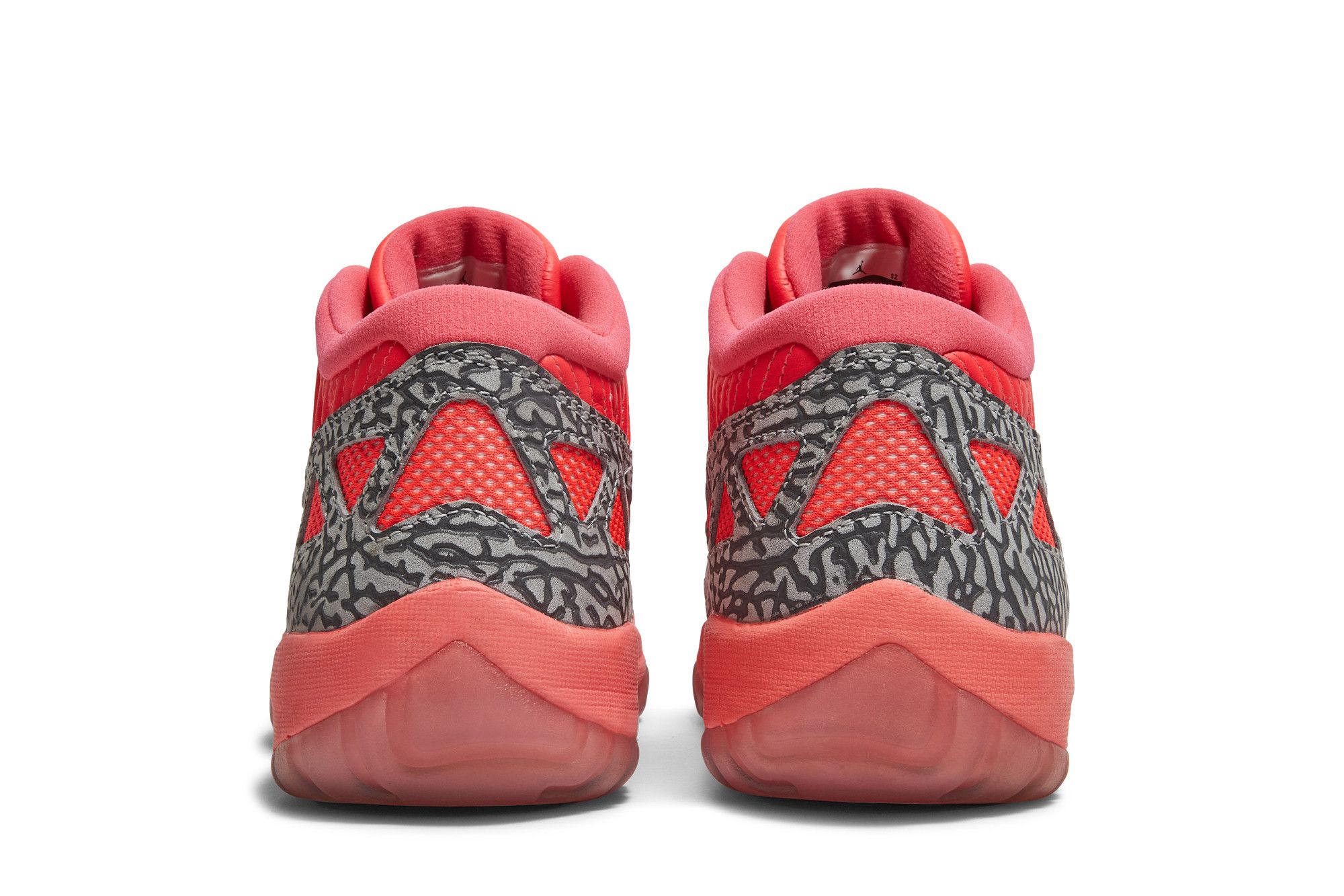 Jordan 11 flash crimson 2025