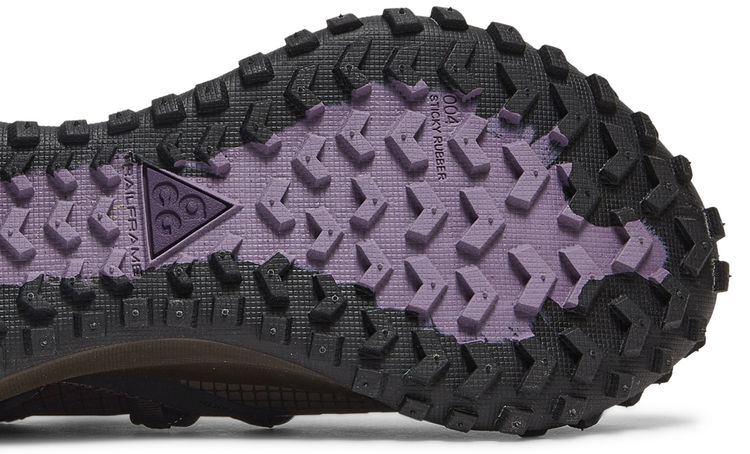 Nike ACG Mountain Fly Low Brown Basalt