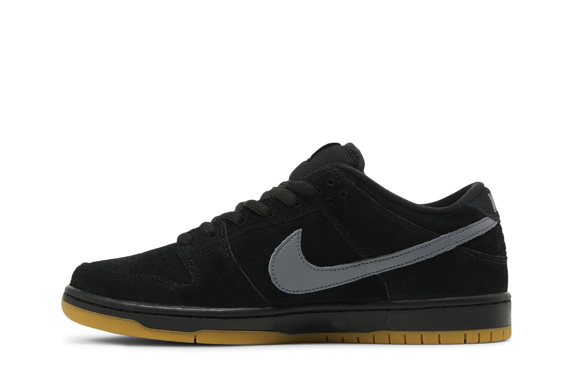 Nike sb all black suede clearance