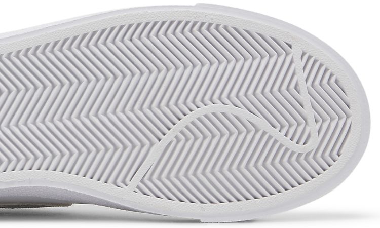 Nike Wmns Blazer Mid 77 SE Zebra